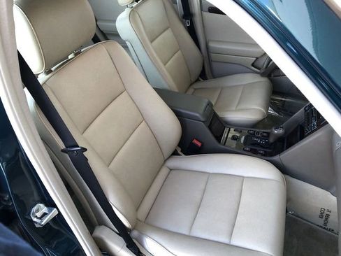 Used 1997 Mercedes-Benz C 230 image 26