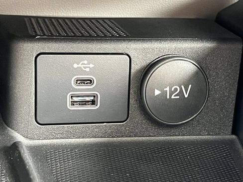 New 2024 Ford Escape SE w/ PHEV Premium Package FWD image 27
