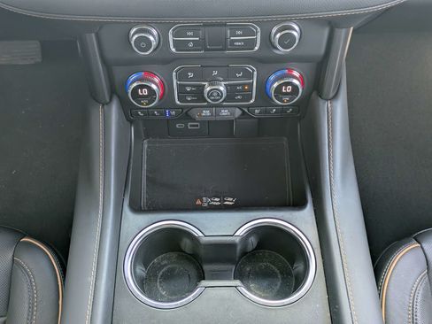 Used 2023 GMC Yukon XL AT4 w/ AT4 Premium Package AWD/4WD image 22