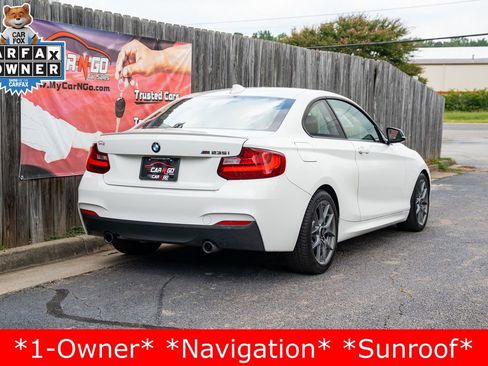 Used 2016 BMW M235i Coupe image 6