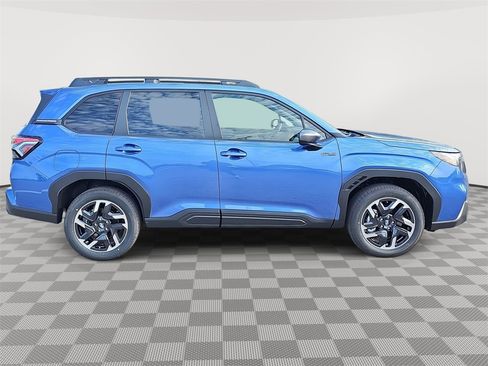 New 2025 Subaru Forester Premium image 4