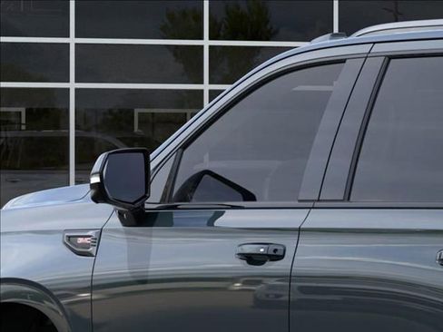 New 2026 GMC Yukon AT4 w/ AT4 Premium Package image 14