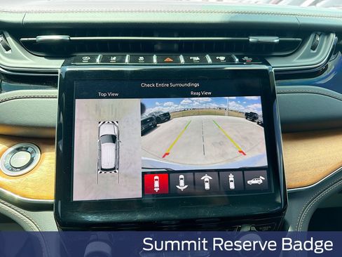 Used 2023 Jeep Grand Cherokee L Summit AWD/4WD image 19