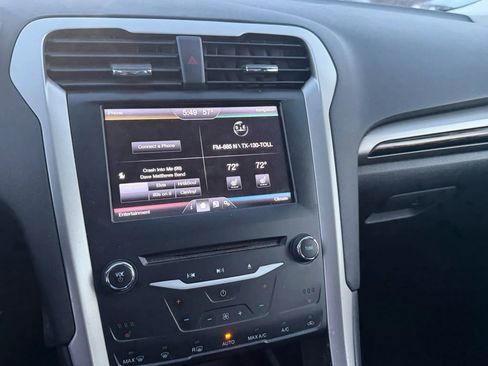 Used 2013 Ford Fusion SE image 12