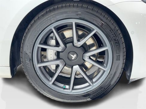 Used 2021 Tesla Model 3 Standard Range Plus image 55