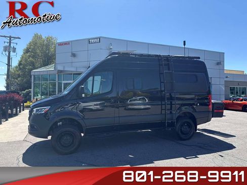 Used 2022 Mercedes-Benz Sprinter 2500 image 1