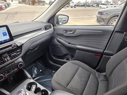 Used 2024 Ford Escape Active AWD/4WD image 40