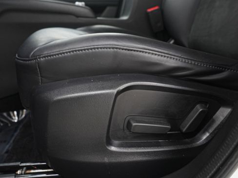 Used 2020 MAZDA CX-5 Touring image 23