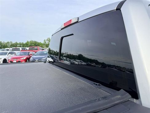 Used 2016 Ford F150 Lariat w/ Equipment Group 502A Luxury AWD/4WD image 17