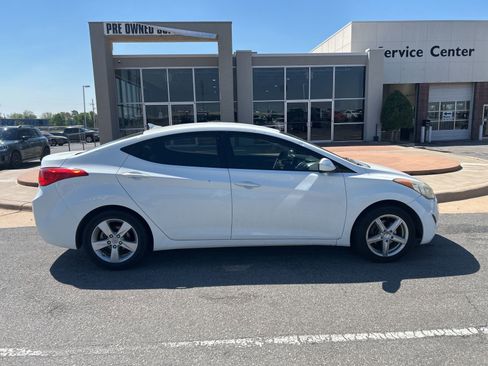 Used 2012 Hyundai Elantra GLS w/ Preferred Pkg 3 image 4