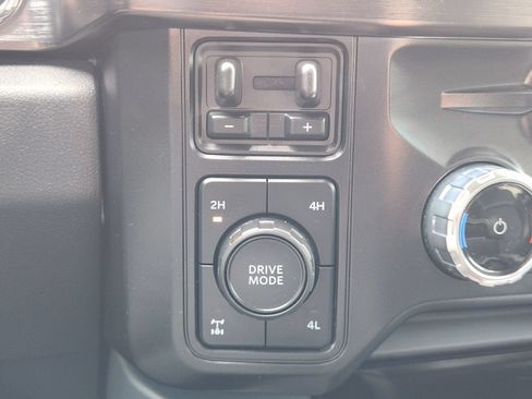 Used 2026 Ford F250 Lariat w/ FX4 Off-Road Package AWD/4WD image 19