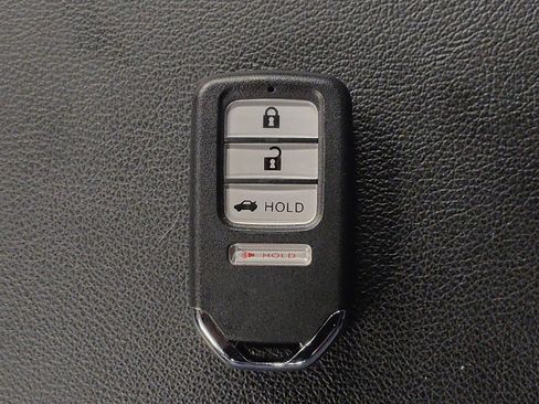 Used 2019 Honda Accord Sport image 32