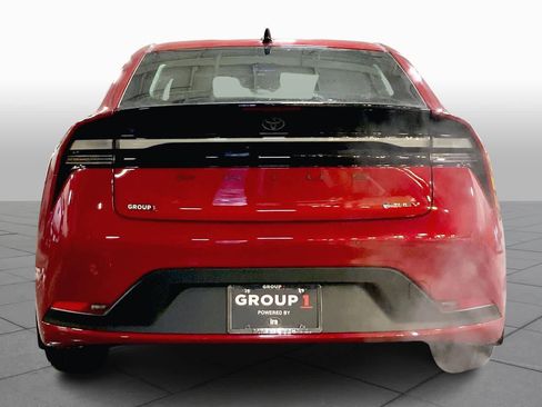 New 2026 Toyota Prius Plug-In Hybrid image 4