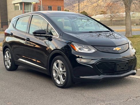 Used 2020 Chevrolet Bolt LT image 1