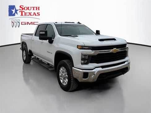 Used 2024 Chevrolet Silverado 3500 LT AWD/4WD image 1