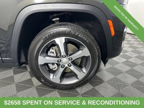 Used 2023 Jeep Grand Cherokee 4WD 4xe image 4