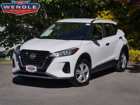 Certified 2024 Nissan Kicks S FWD image 1
