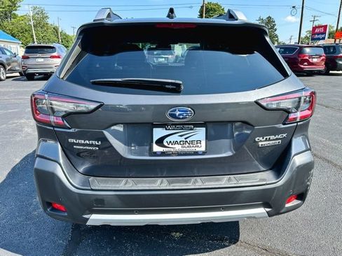 Used 2024 Subaru Outback Touring AWD/4WD image 7