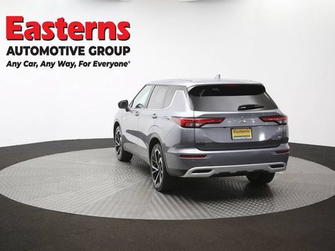 Used 2023 Mitsubishi Outlander SE AWD/4WD image 66