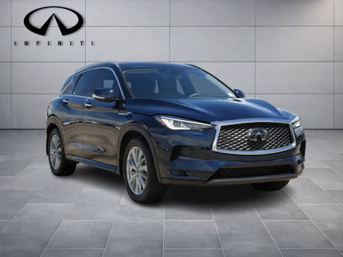 Certified 2024 INFINITI QX60 Luxe FWD image 3