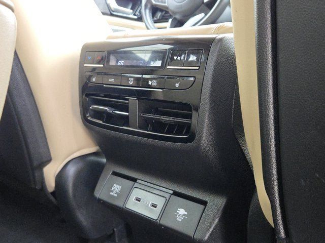Used 2022 Acura MDX w/ Advance Package AWD/4WD image 12