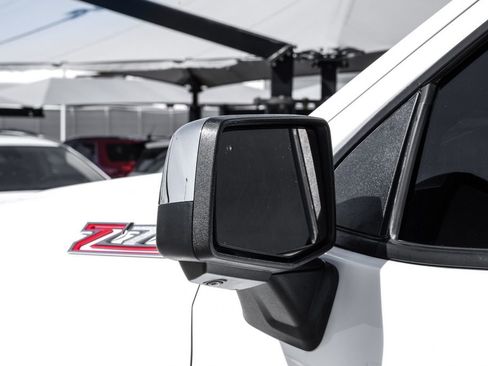 Used 2022 Chevrolet Silverado 1500 LT w/ Z71 Off-Road Package image 42