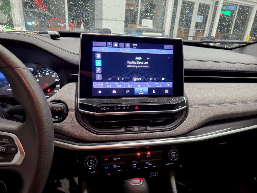 Certified 2023 Jeep Compass Sport AWD/4WD image 21