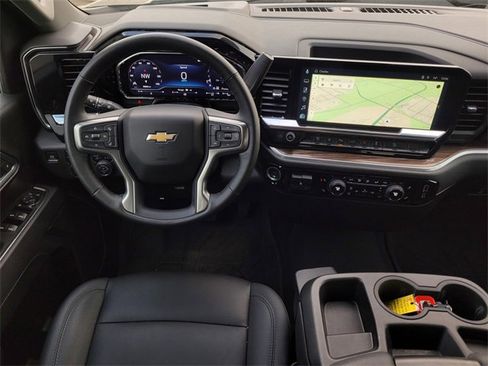 Used 2025 Chevrolet Silverado 2500 LT w/ Safety Package image 11