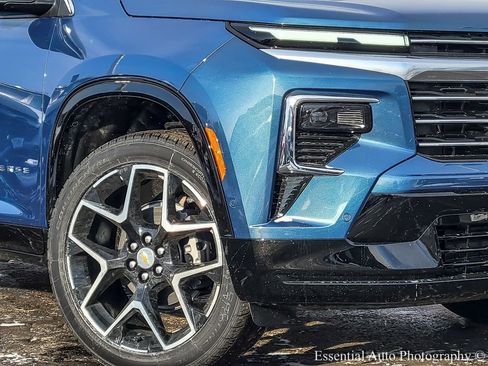 New 2026 Chevrolet Traverse High Country w/ LPO, Floor Liner Package image 3