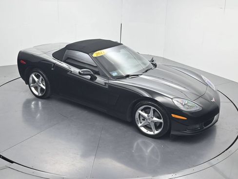 Used 2011 Chevrolet Corvette Convertible w/ Preferred Equipment Group RWD image 42