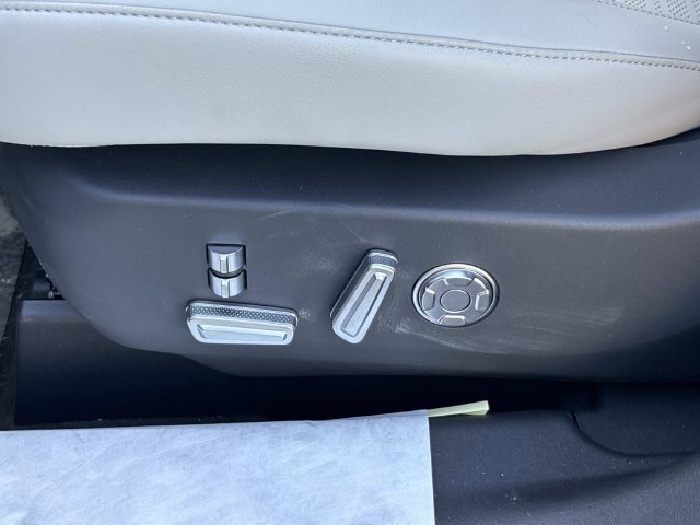 New 2026 Lincoln Nautilus Reserve AWD/4WD image 22