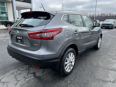 Used 2021 Nissan Rogue Sport S image 7