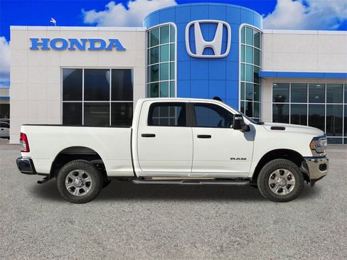 Used 2024 RAM 2500 Big Horn image 2