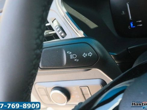 Used 2024 Ford Escape SE image 23