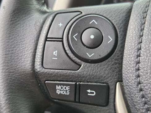 Used 2013 Toyota RAV4 Limited FWD image 32