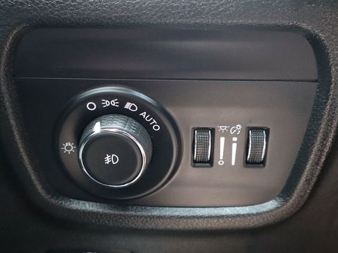 Used 2021 Jeep Grand Cherokee L Limited AWD/4WD image 30