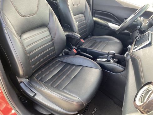 Used 2020 Nissan Kicks SR w/ SR Premium Package image 11