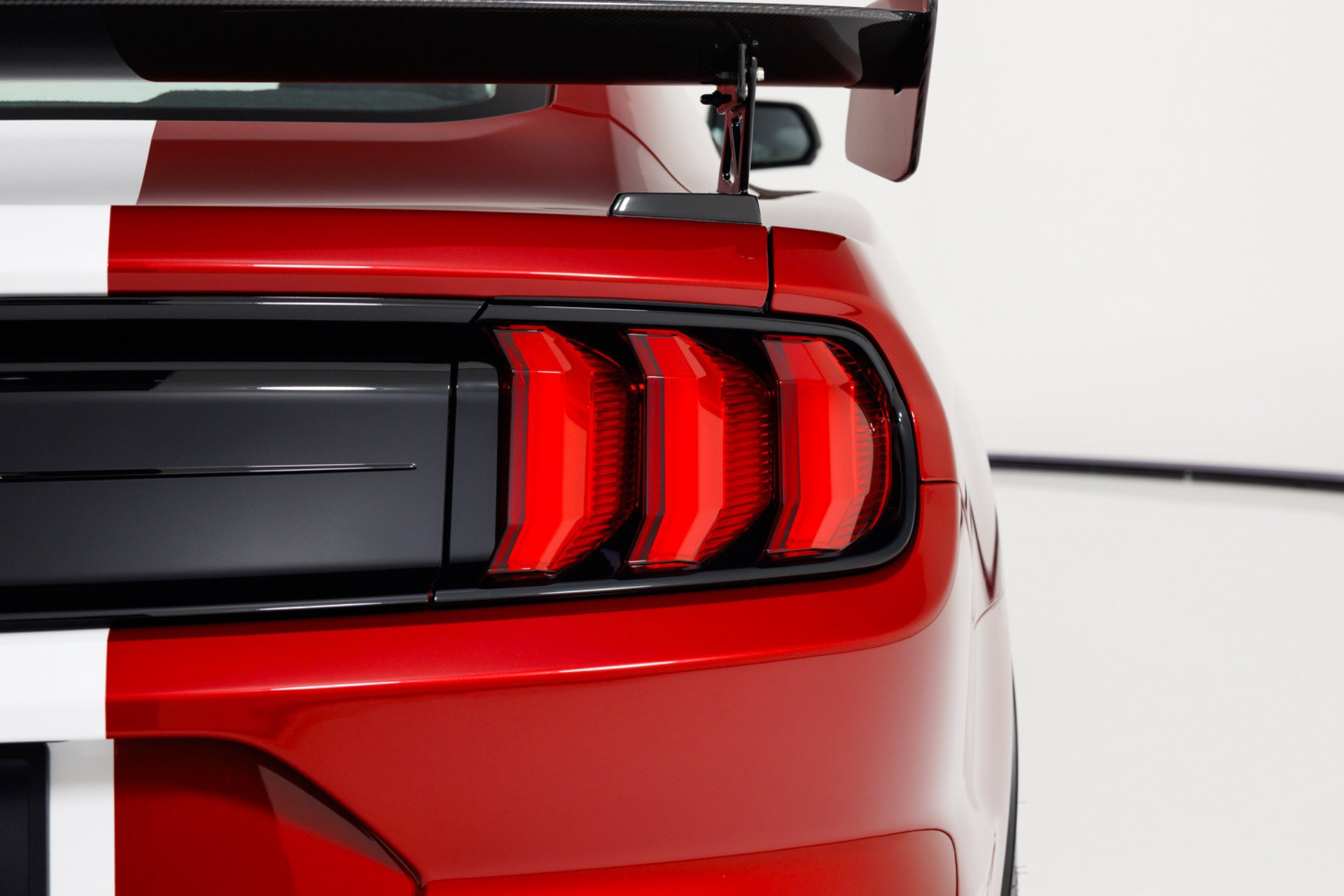 Used 2021 Ford Mustang Shelby GT500 w/ Carbon Fiber Track Pack RWD image 80