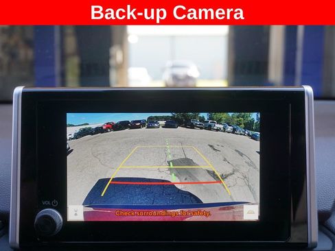 Used 2024 Toyota RAV4 SE w/ Weather & Moonroof Package AWD/4WD image 9