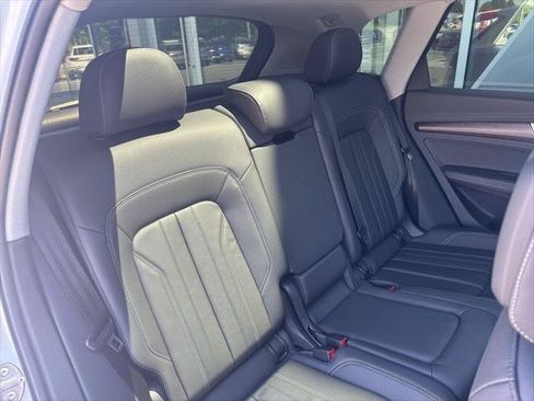 Used 2023 Audi Q5 2.0T Premium Plus w/ Premium Plus Package AWD/4WD image 24