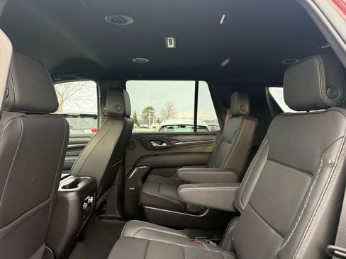 Used 2023 GMC Yukon Denali image 15