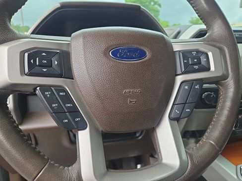 Used 2015 Ford F150 King Ranch w/ Equipment Group 601A Luxury AWD/4WD image 16