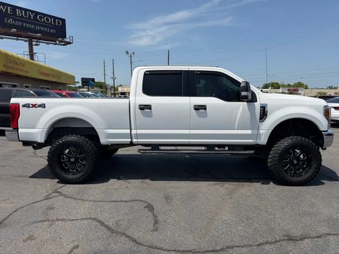 Used 2018 Ford F250 XLT AWD/4WD image 2