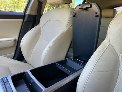 Used 2022 Kia Stinger GT1 RWD image 58