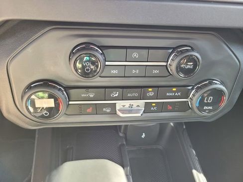 Certified 2025 Ford Bronco Big Bend image 24