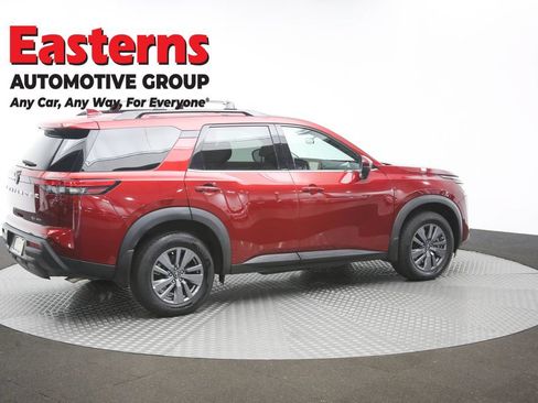 Used 2024 Nissan Pathfinder SV AWD/4WD image 44