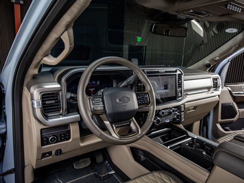 Used 2026 Ford F450 Platinum w/ Platinum Plus Package image 17