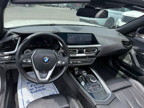Used 2019 BMW Z4 sDrive30i w/ Convenience Package RWD image 28