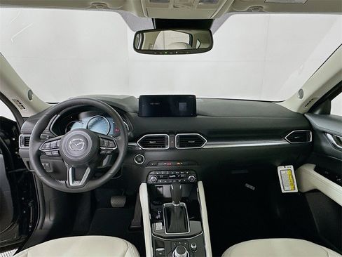 New 2025 MAZDA CX-5 AWD 2.5 S w/ Premium Plus Pkg image 3