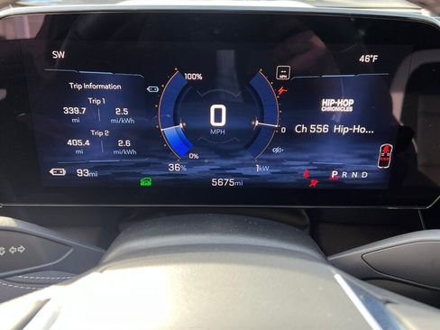 Used 2024 Chevrolet Blazer EV LT image 29